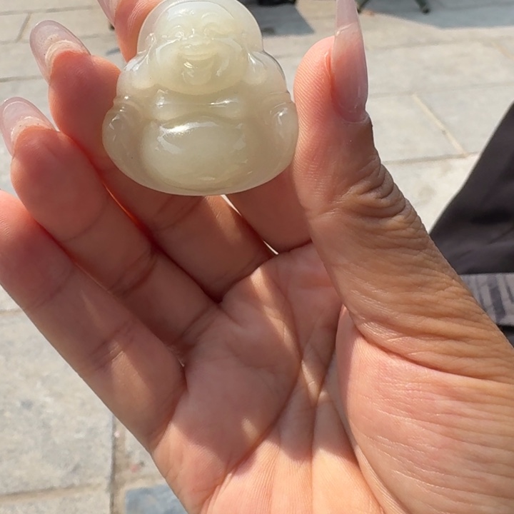 和田玉未镶嵌颈饰意*人