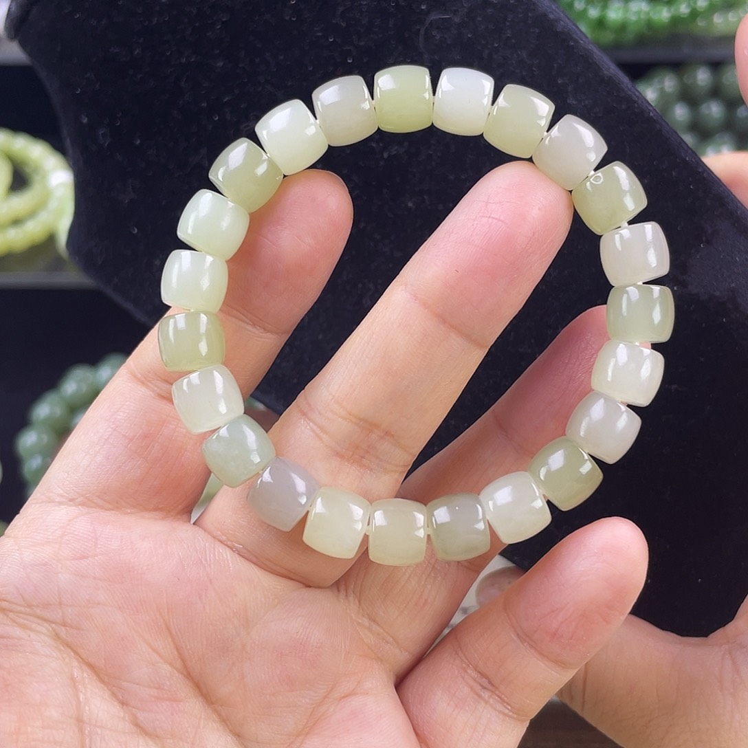 和田玉未镶嵌手链