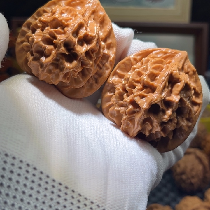 文玩核桃吊坠帝王48