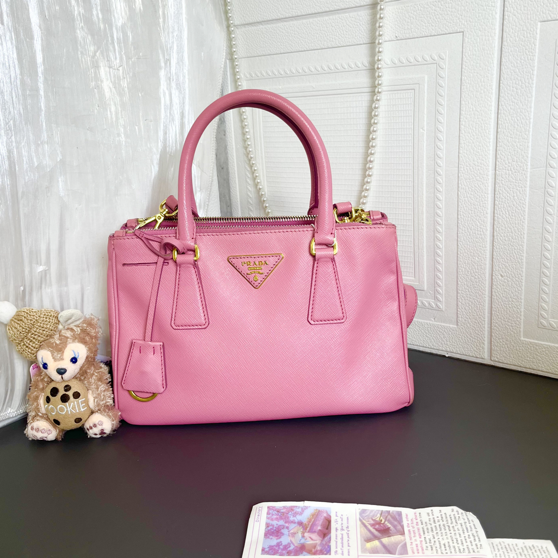 95新 Prada/普拉达 95新唇膏粉mini杀手斜挎包