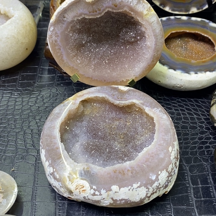 未镶嵌珠宝半成品水晶粉晶大盆