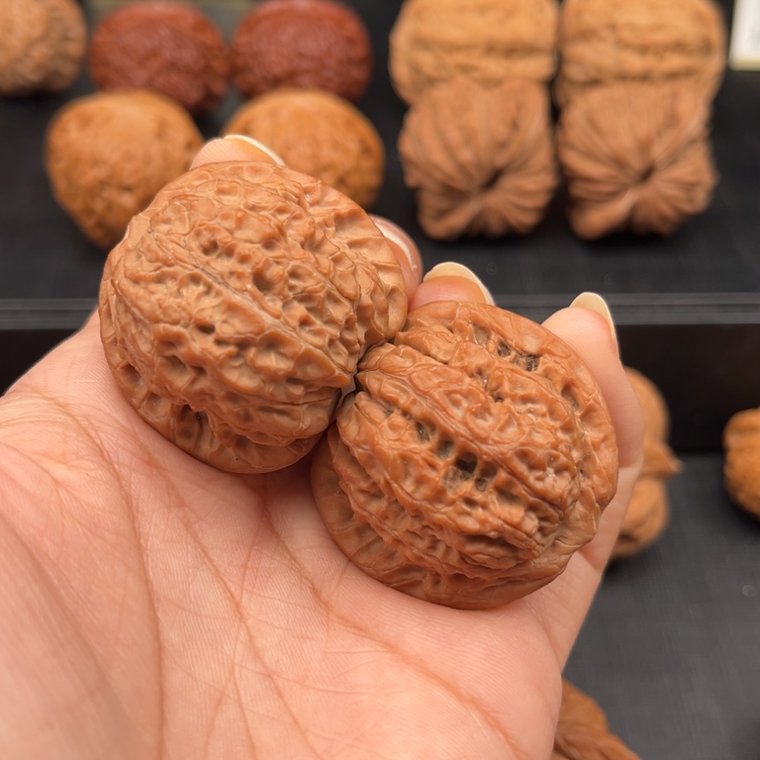 【闪购商品】吊坠文玩核桃原树血麒麟36