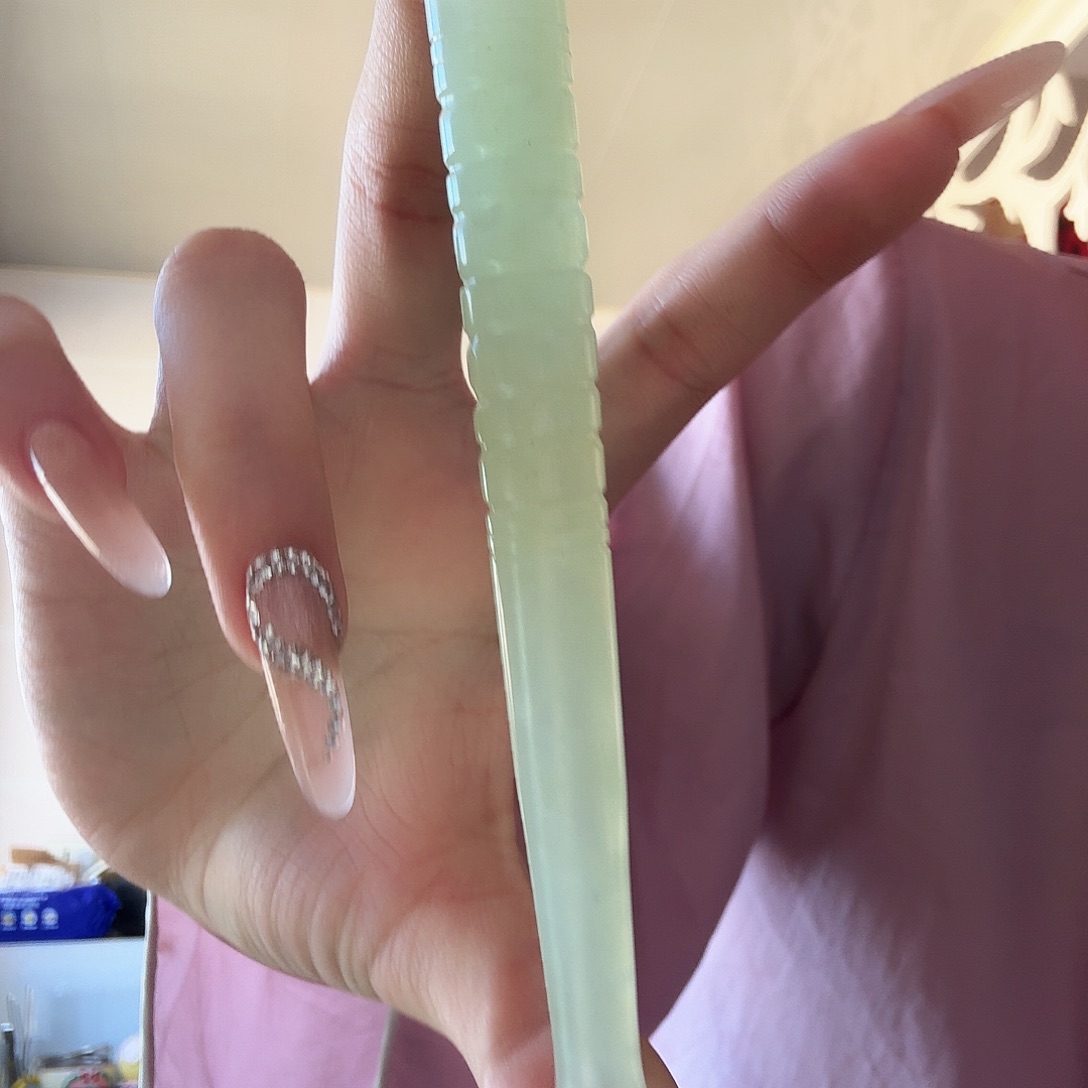 蛇纹石玉烟嘴未镶嵌