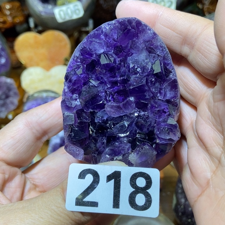 紫晶未镶嵌大型摆件（非配饰）