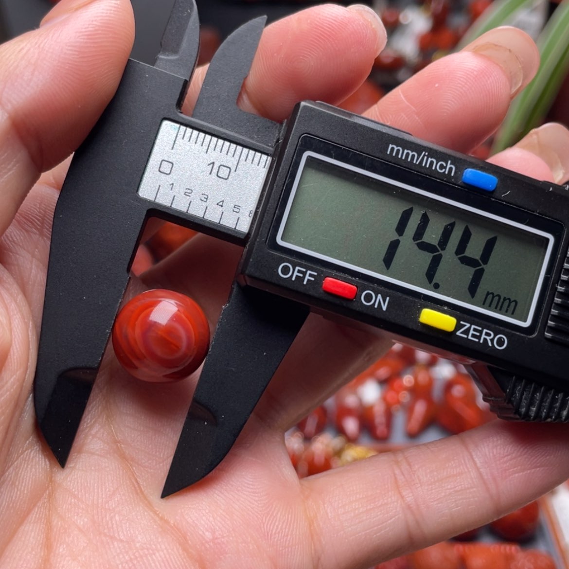 【闪购商品】南红玛瑙14.4未镶嵌山****n