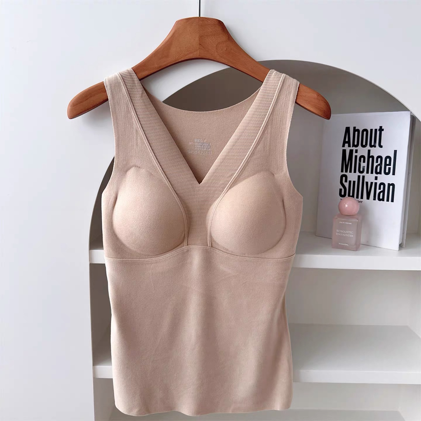 【XIAOHUIHUI】 秋冬不再臃肿  |  软糯糯  无痕一体自发热V领背心