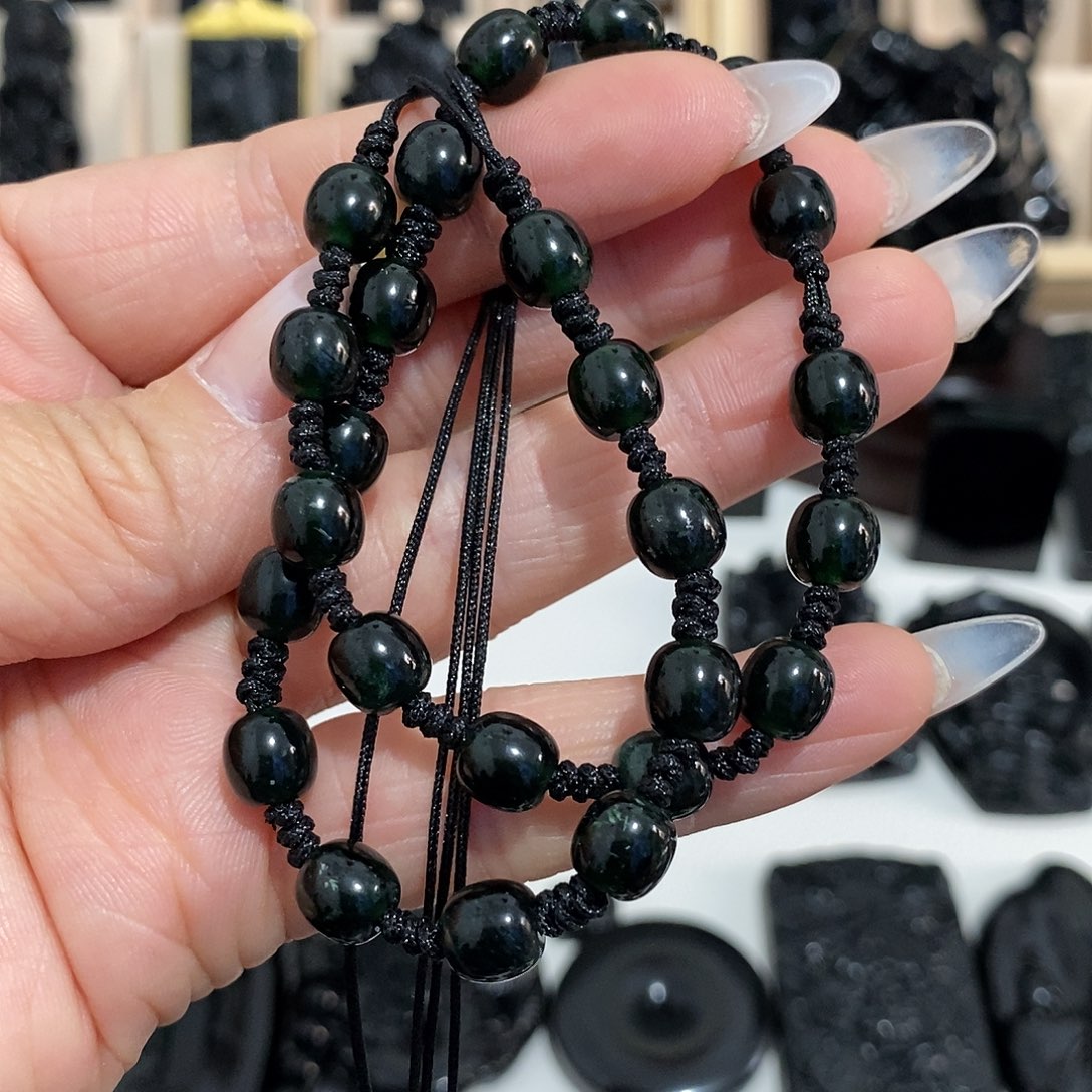 沉***鑫岫玉未镶嵌纯天然岫玉颈饰