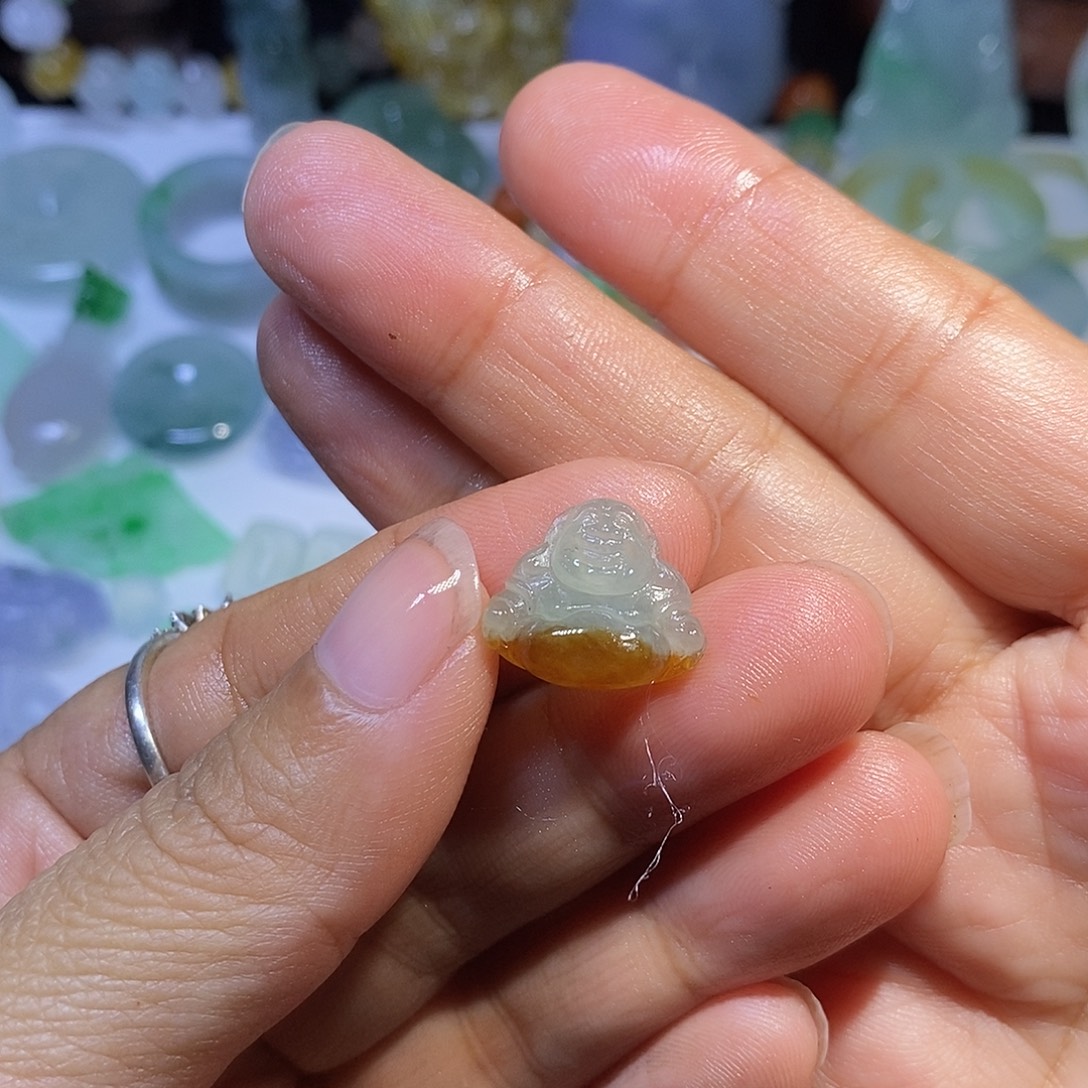 定制翡翠未镶嵌佛公