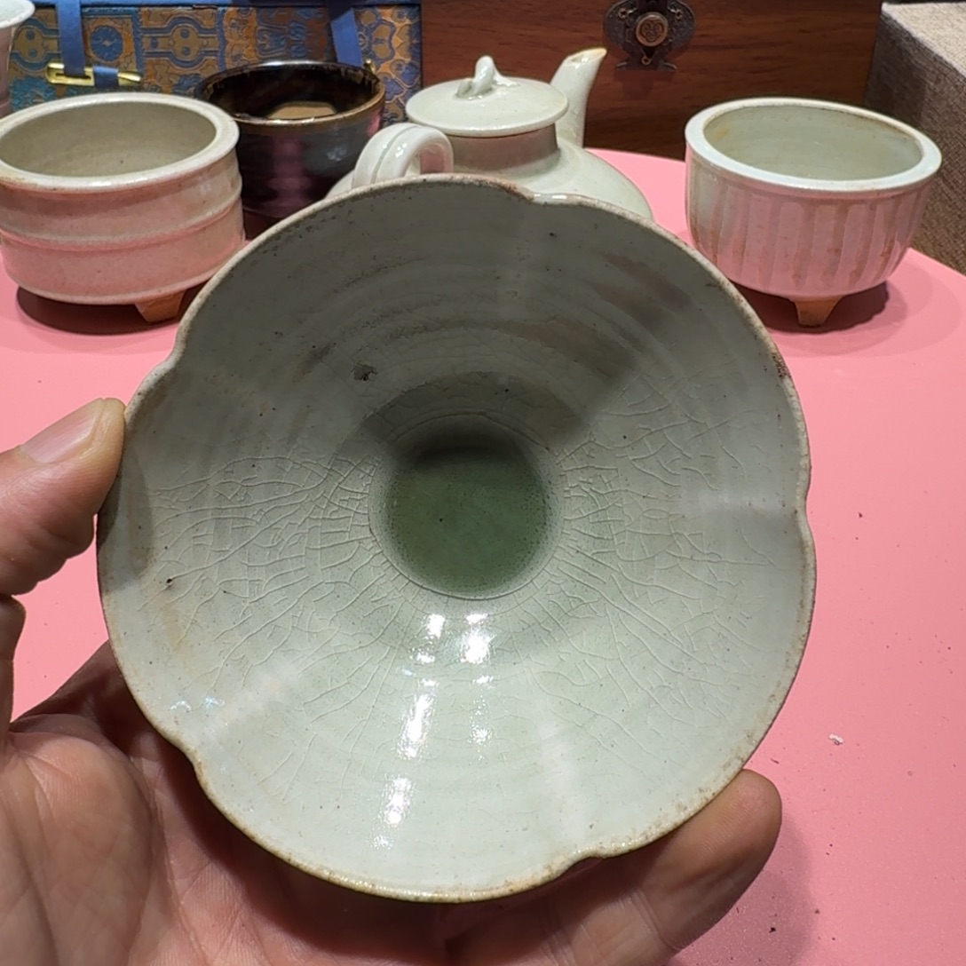 轻***松其他漂亮的小瓷瓶子