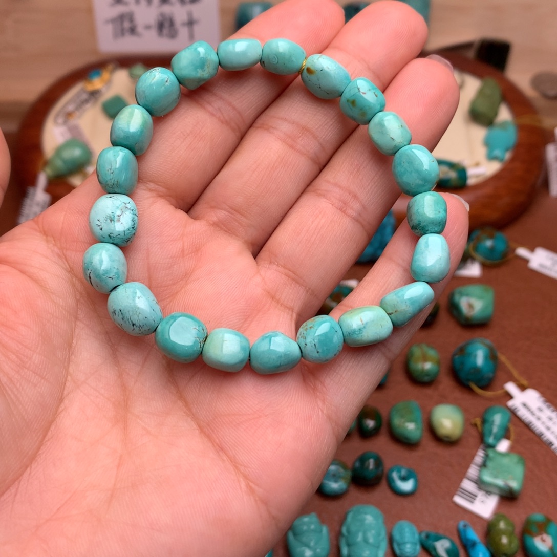 绿松石未镶嵌珠宝奇石