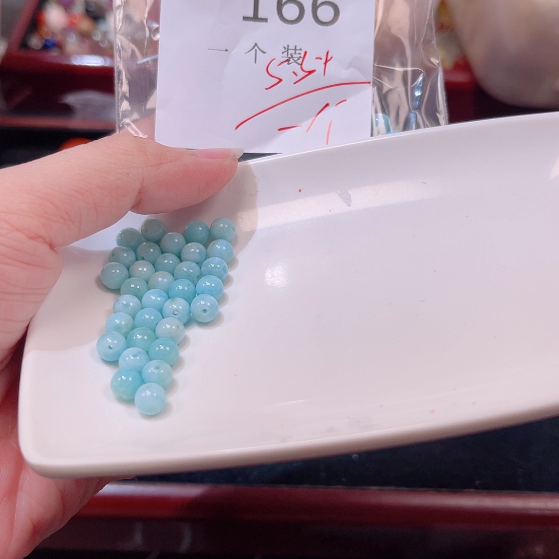 未镶嵌珠宝半成品水晶166 。      