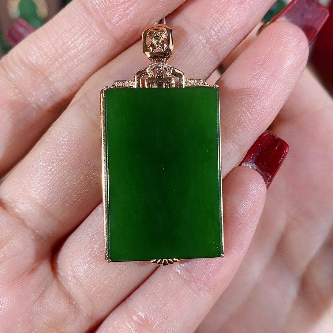 和田玉（碧玉）珠宝首饰18K金镶嵌