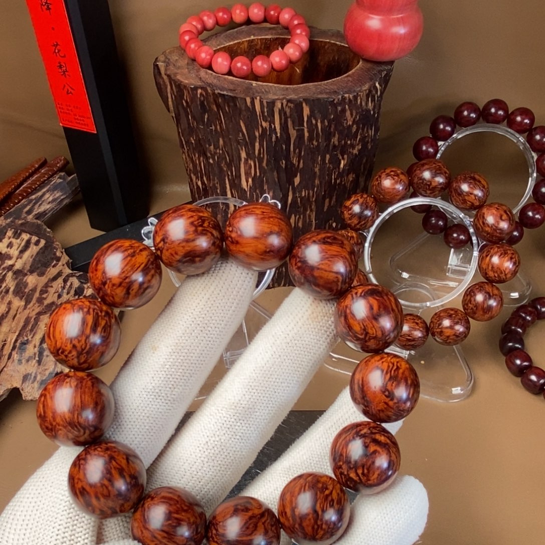 翟***超无事牌降真香1.8满油水波