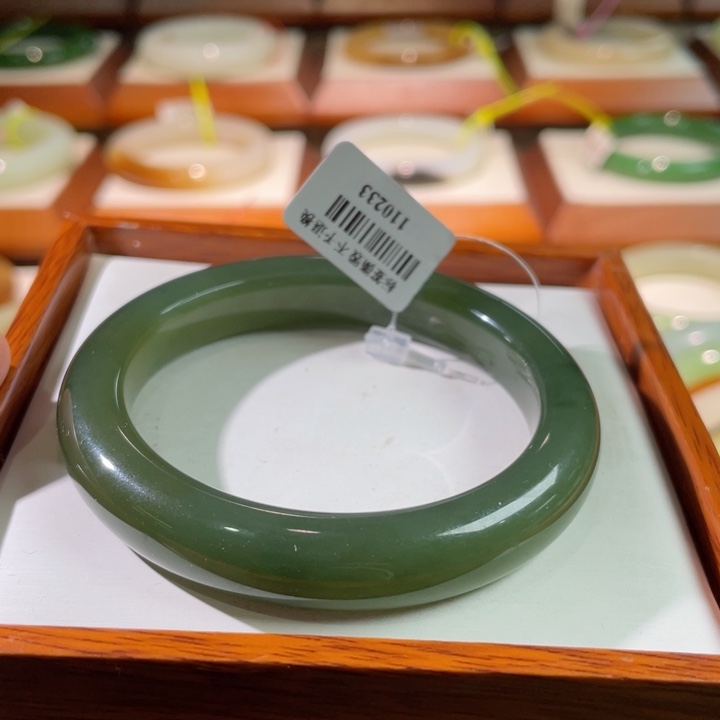 【闪购商品】和田玉手镯未镶嵌53.4.21