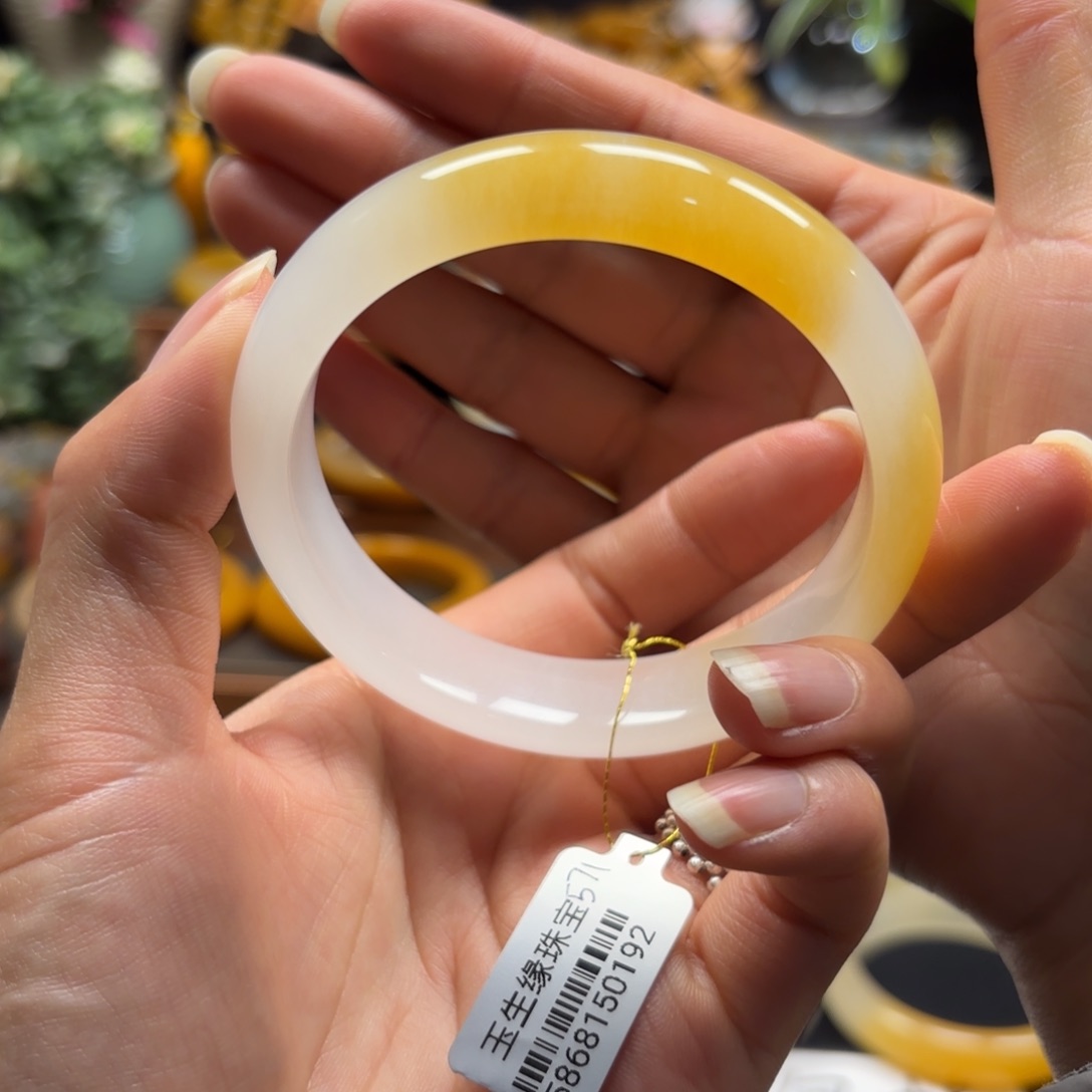 石英质玉（黄龙玉）未镶嵌手镯62-63