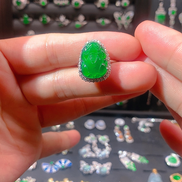 翡翠戒指银S925镶嵌戒指