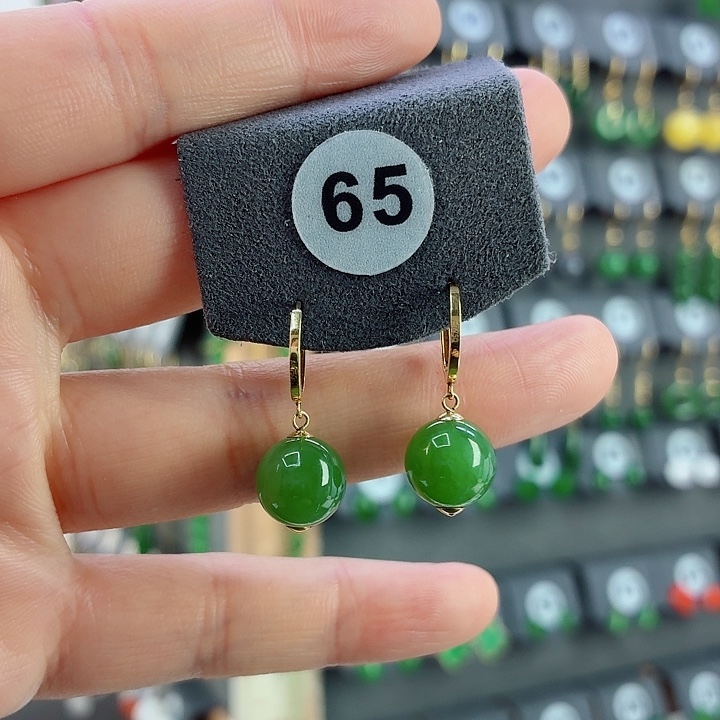 和田玉18K金镶嵌耳饰