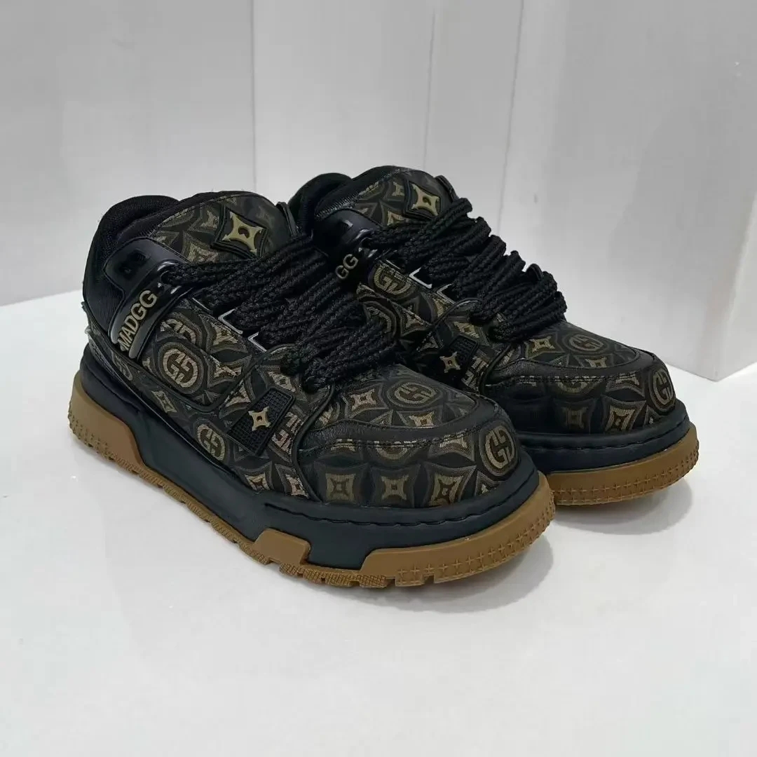 沙恩名品2025时尚潮流高帮鞋拼色休闲板鞋刺绣休闲板鞋系带厚底