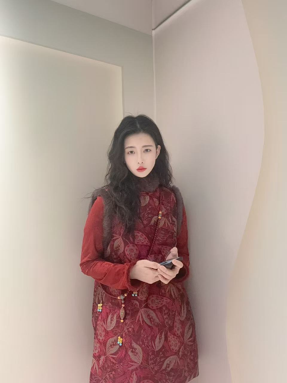 九月   西府海棠   新款新中式中长款高定夹棉加厚兔毛马甲裙