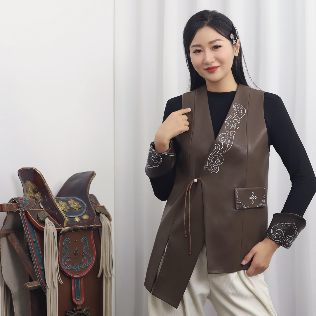 蒙古风斜襟女士刺绣马甲