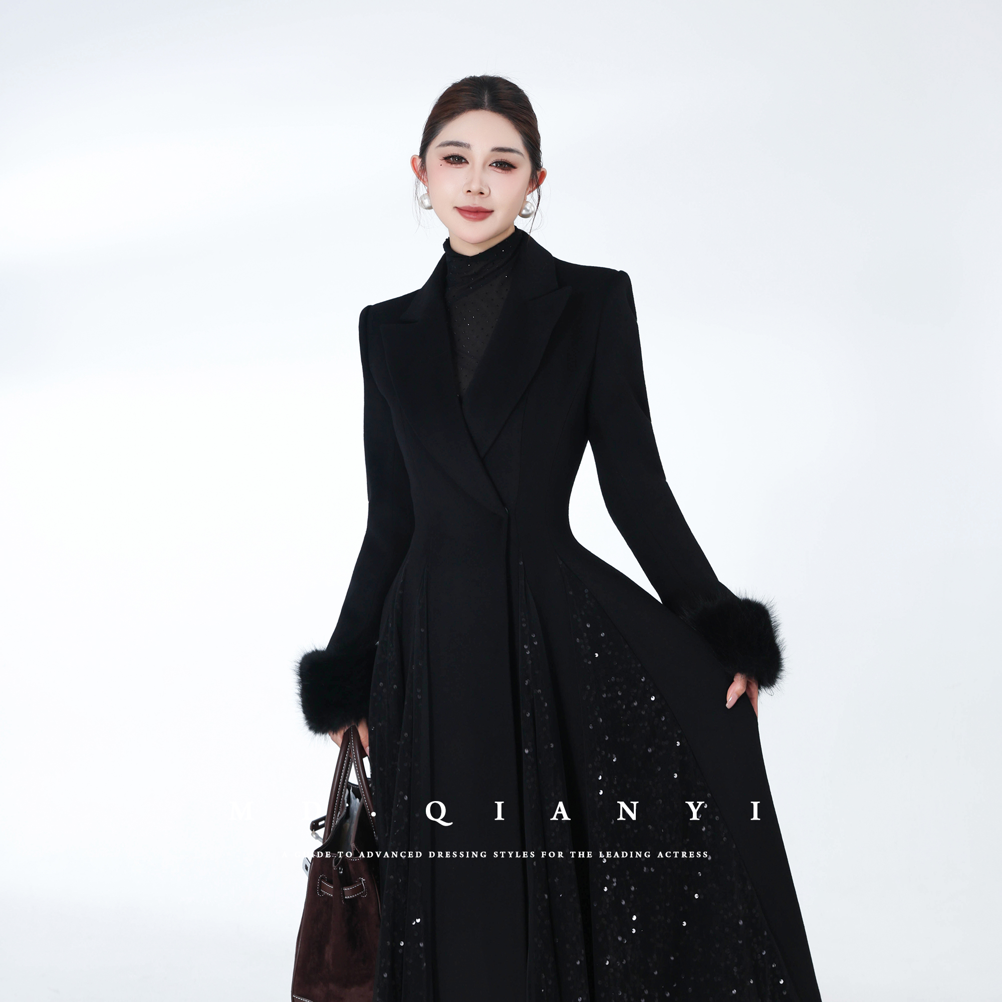 MD定制·杨千亿【高调时尚】2025冬季羊毛优雅百搭A摆修身外套连衣裙