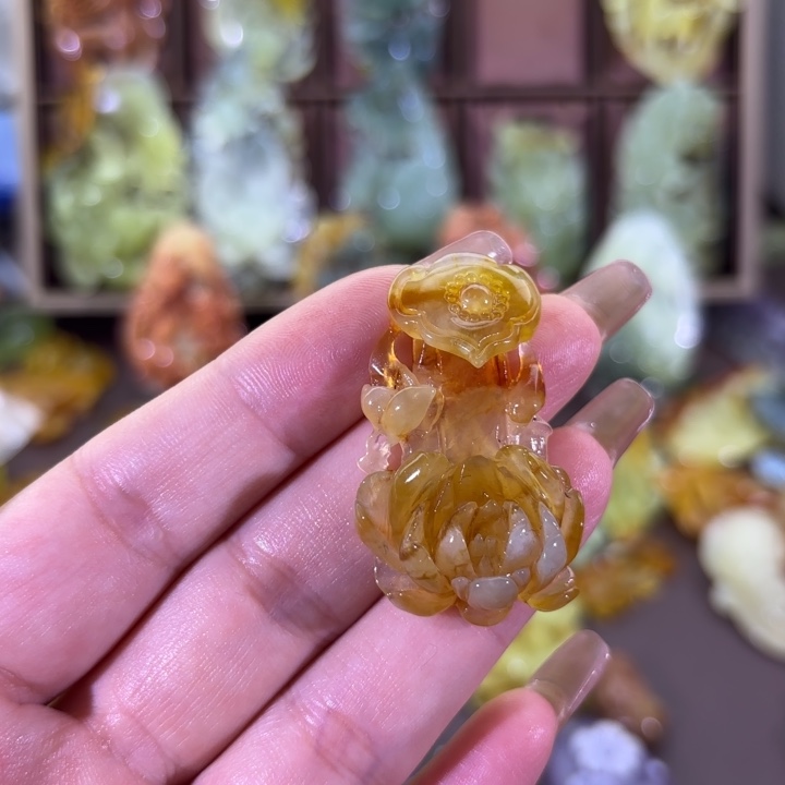 未镶嵌蛇纹石玉颈饰