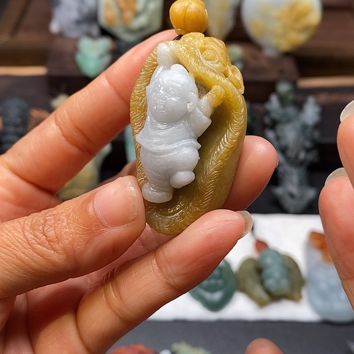 大***叔定制翡翠未镶嵌毛货抛光