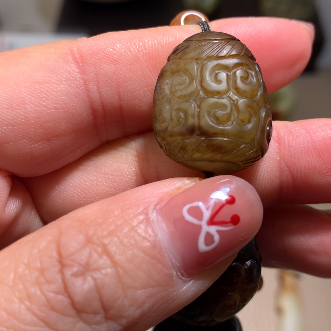 和田玉（糖玉）颈饰未镶嵌靳*