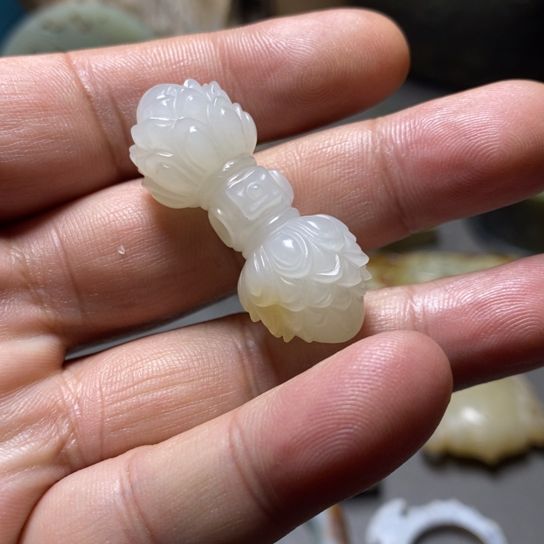 和田玉（糖玉）未镶嵌颈饰