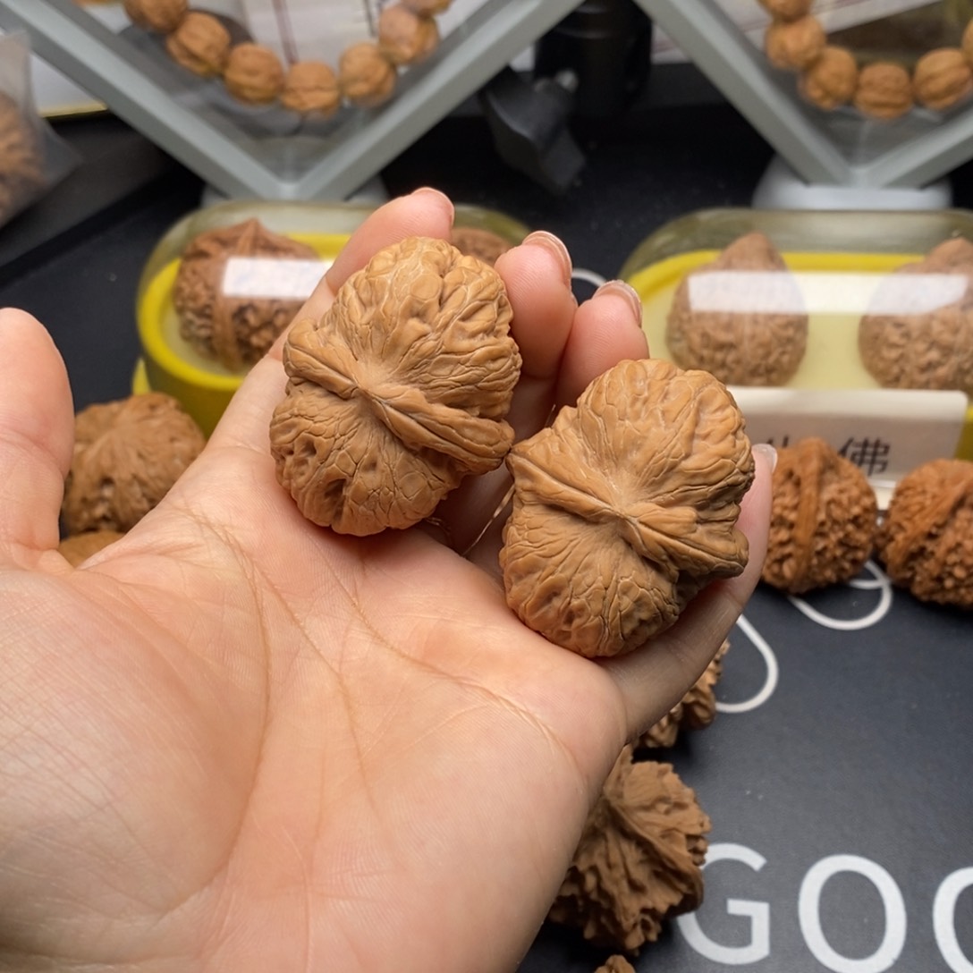 文玩核桃把件天***丶元宝44