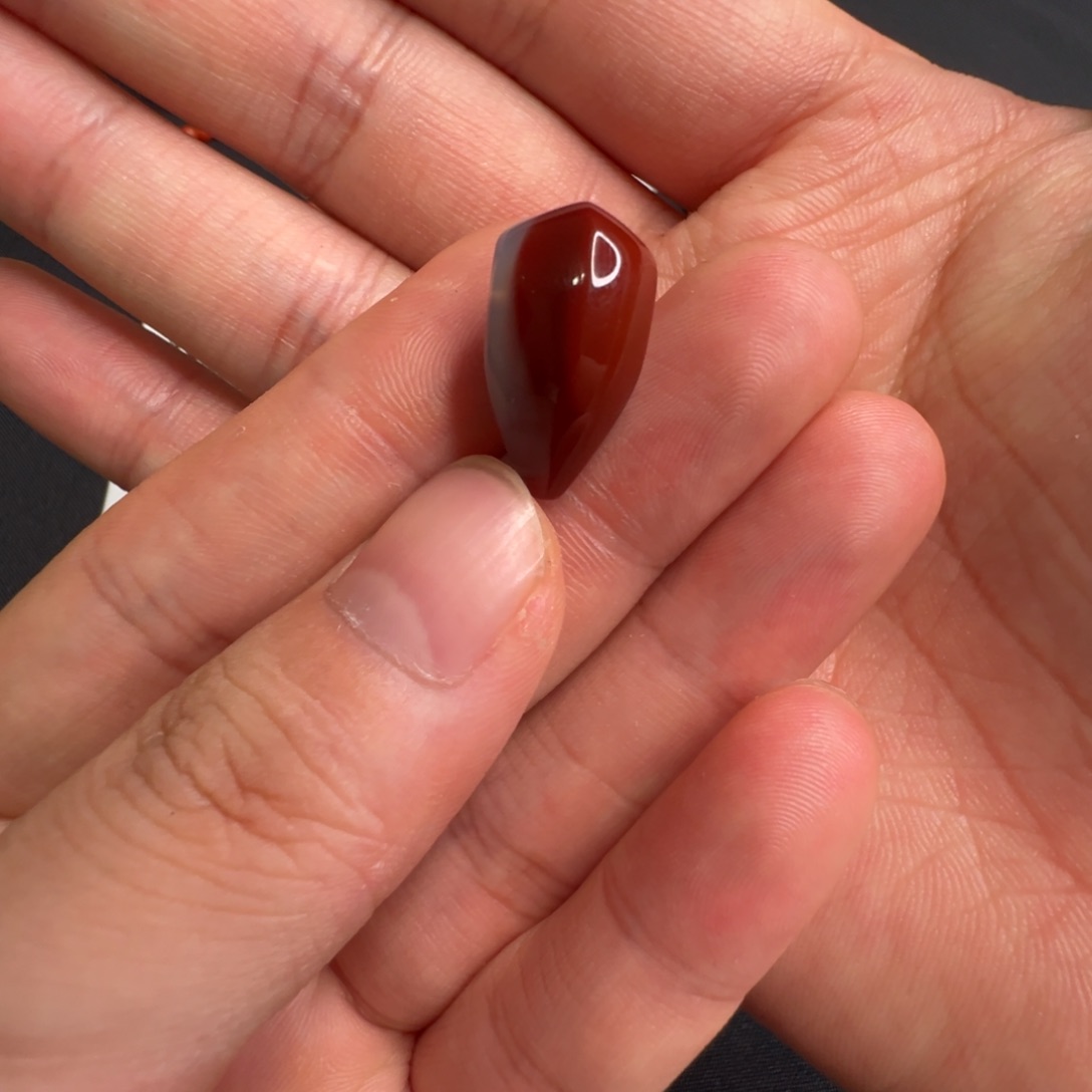 南红玛瑙鲨鱼背三通 013未镶嵌