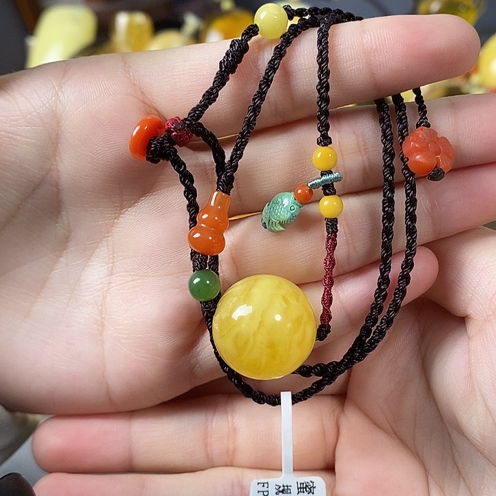 琥珀未镶嵌裸石锁骨坠