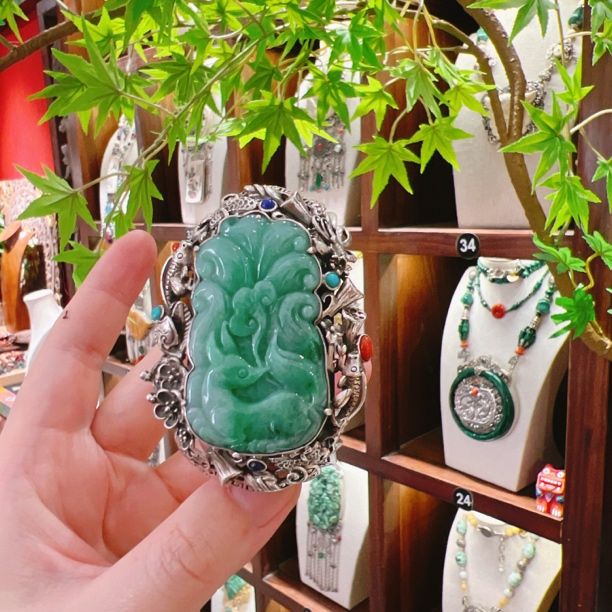 锦钰原创设计国风复古翡翠福手镯