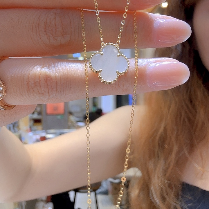 项链贝壳（贝母）18K金镶嵌15mm草K黄