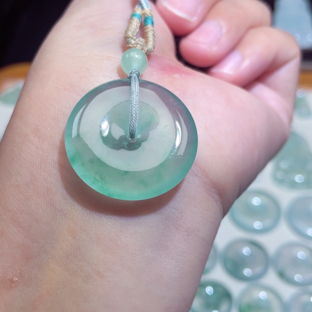 颈饰未镶嵌翡翠扣子