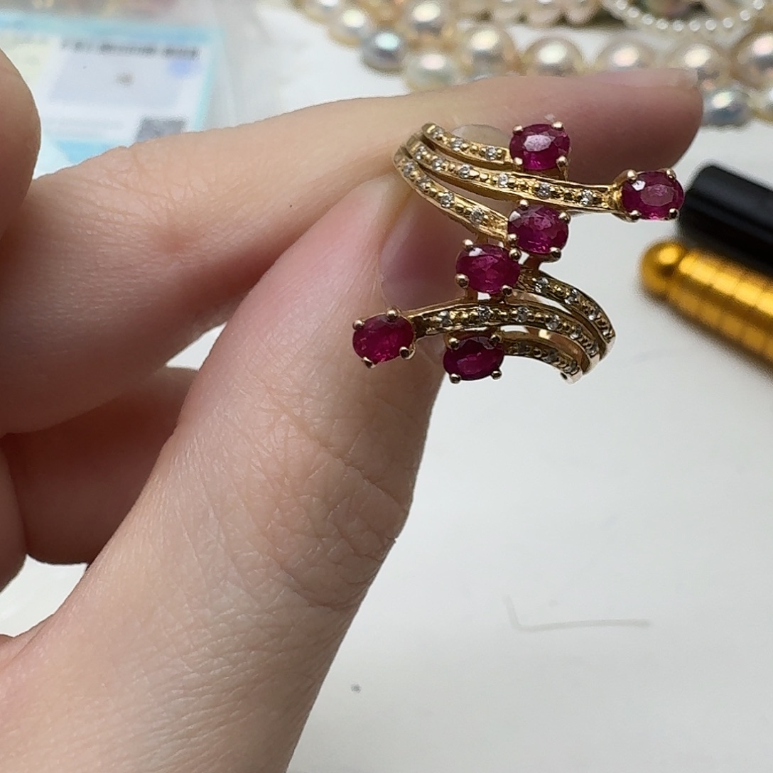 红宝石戒指未镶嵌