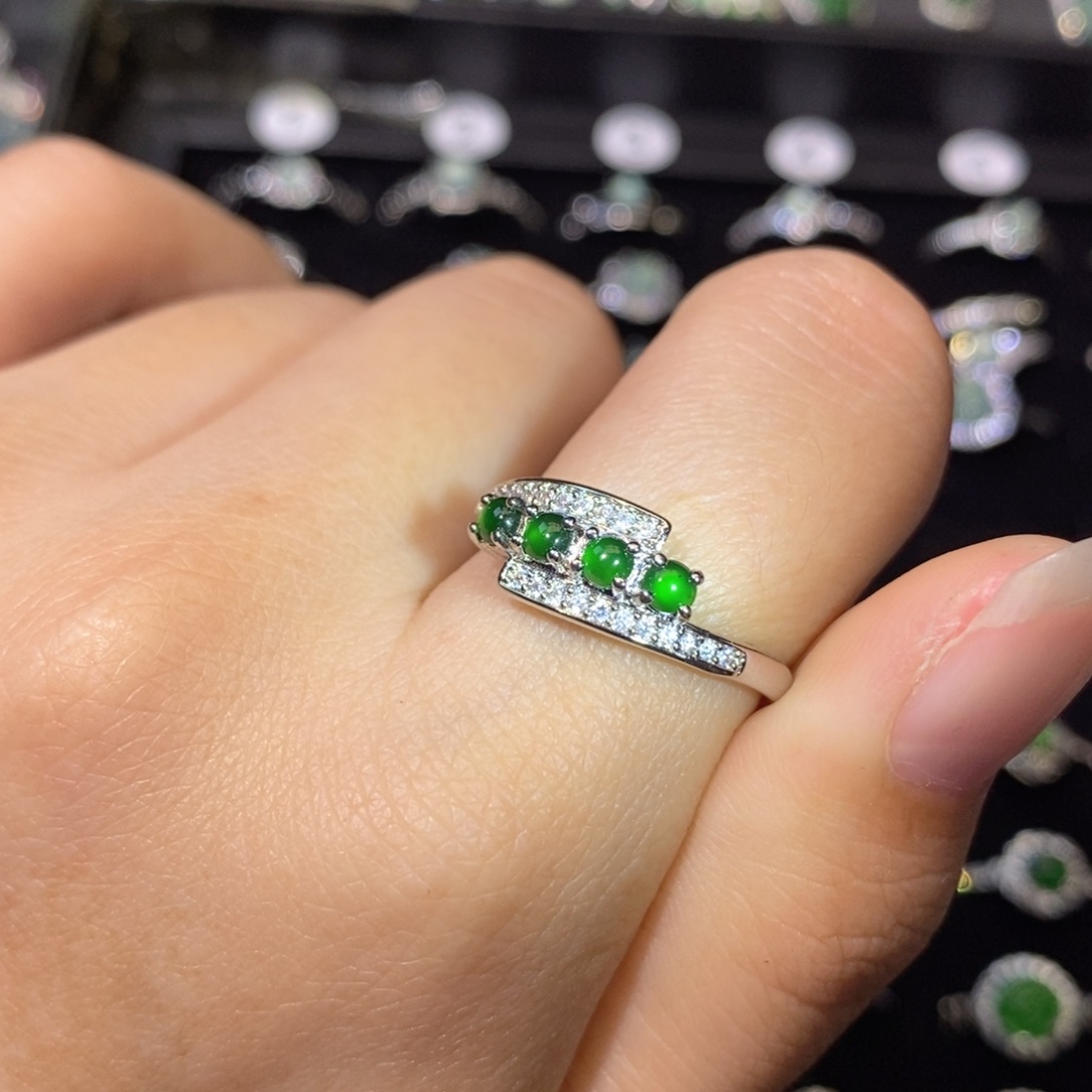 翡翠未镶嵌颈饰天然