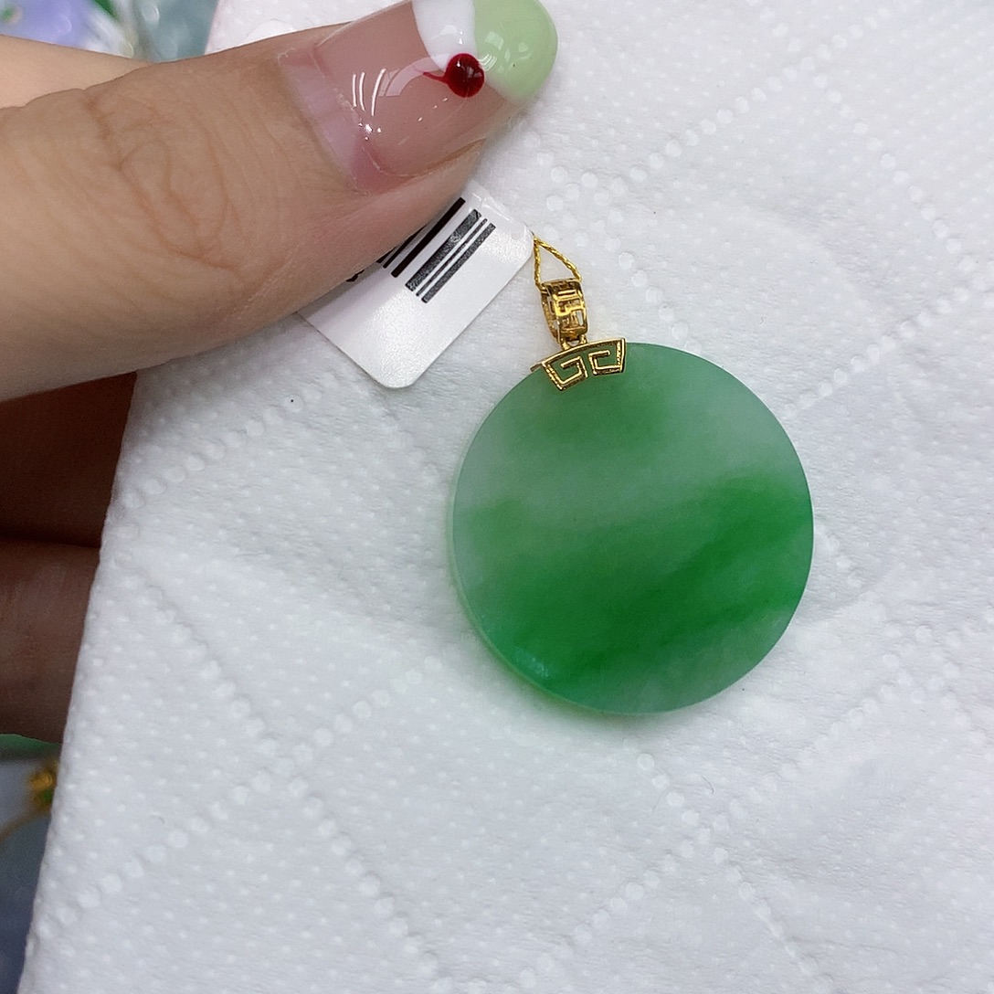 翡翠18K金镶嵌颈饰111111111