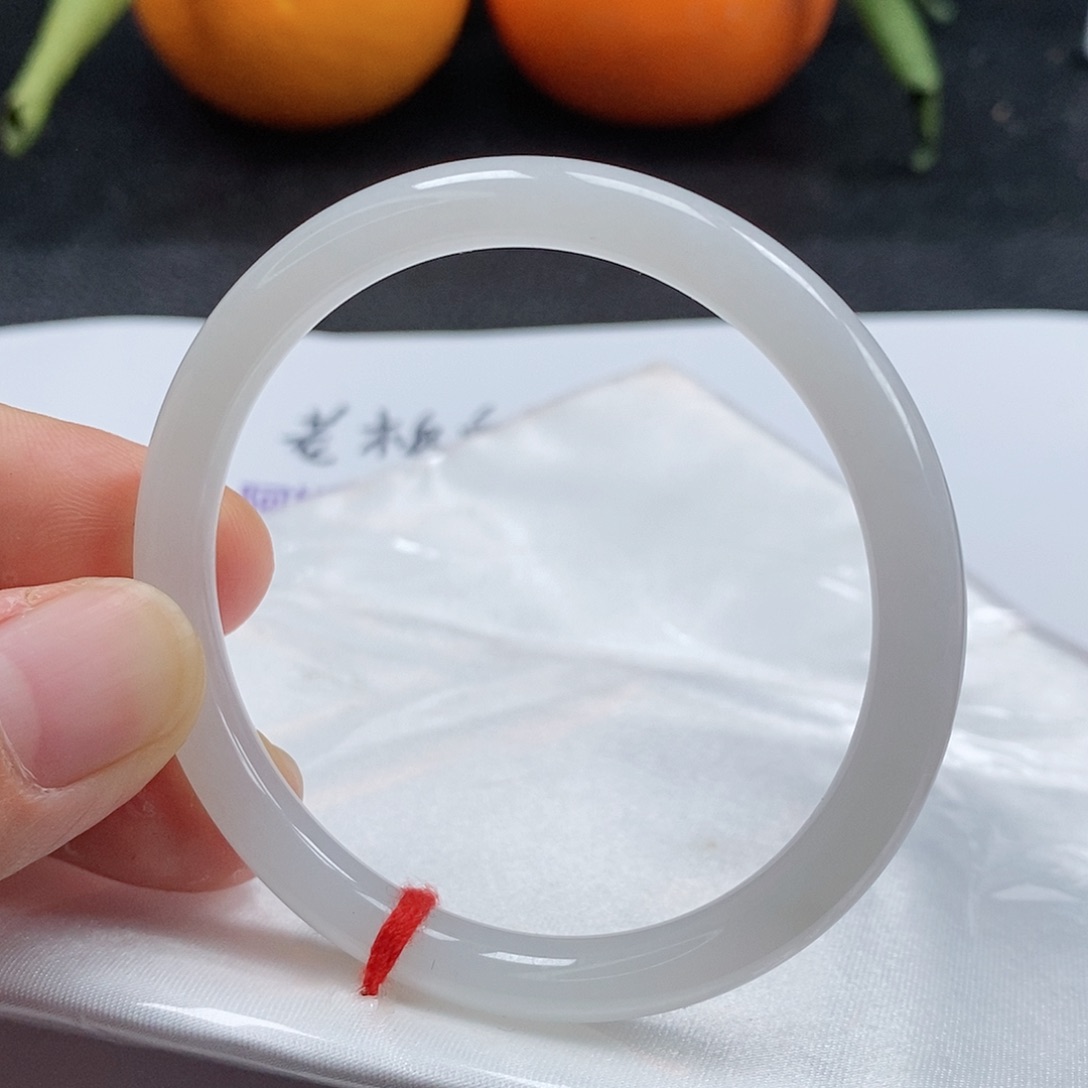 【闪购商品】翡翠手镯（圆镯）未镶嵌301号