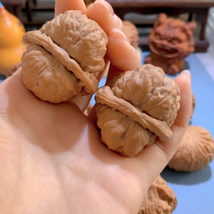 文玩核桃把件全品蛤蟆头40