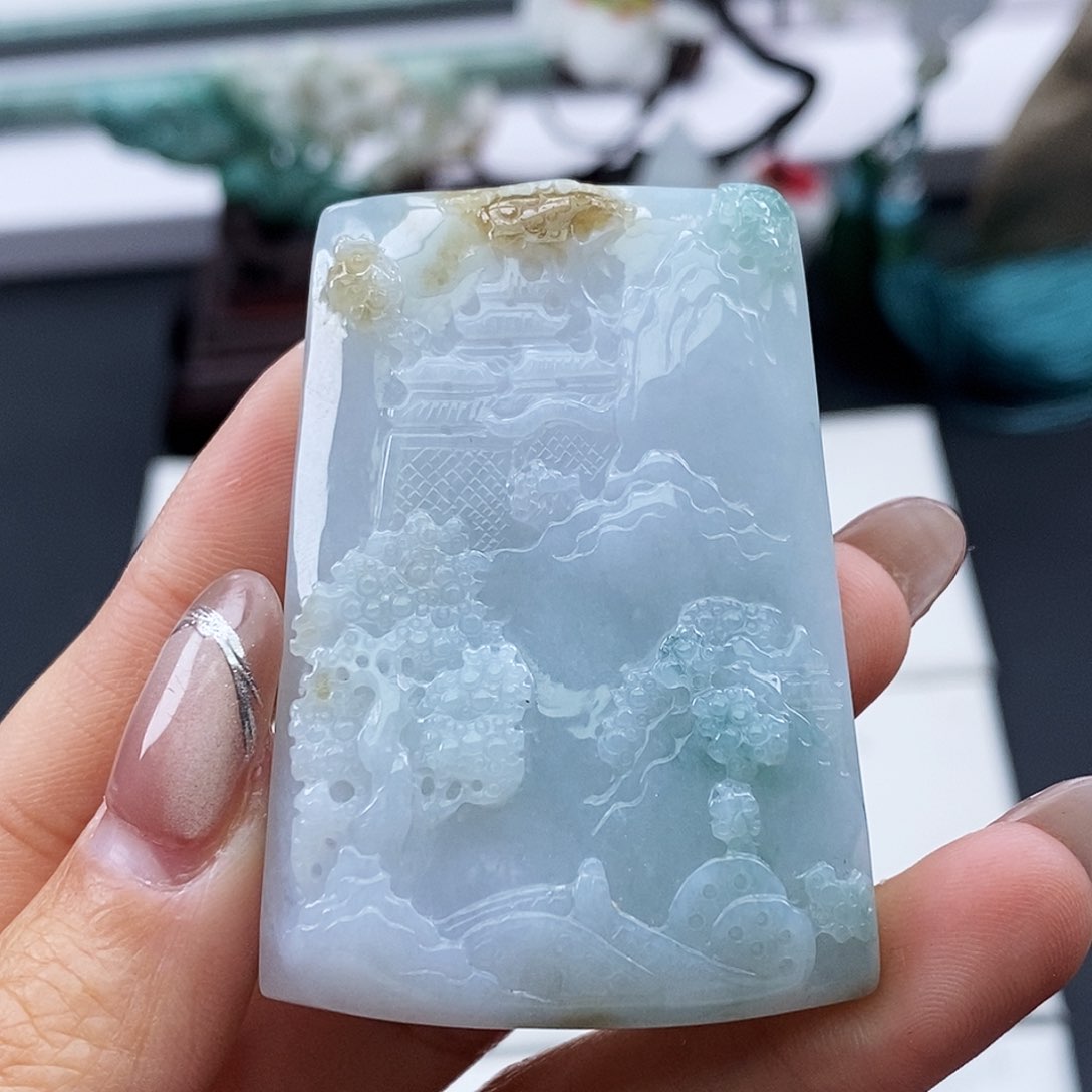 翡翠颈饰未镶嵌翡翠