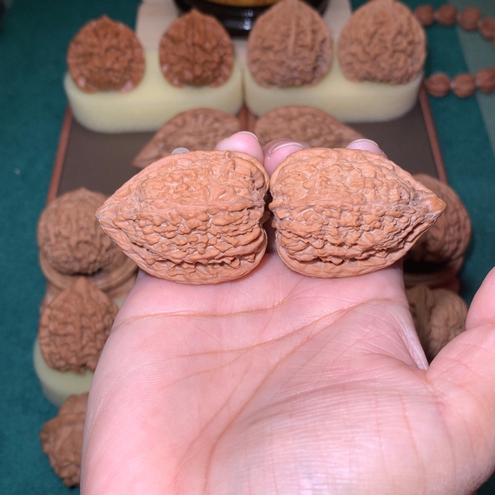 核桃文玩核桃把件塔尖