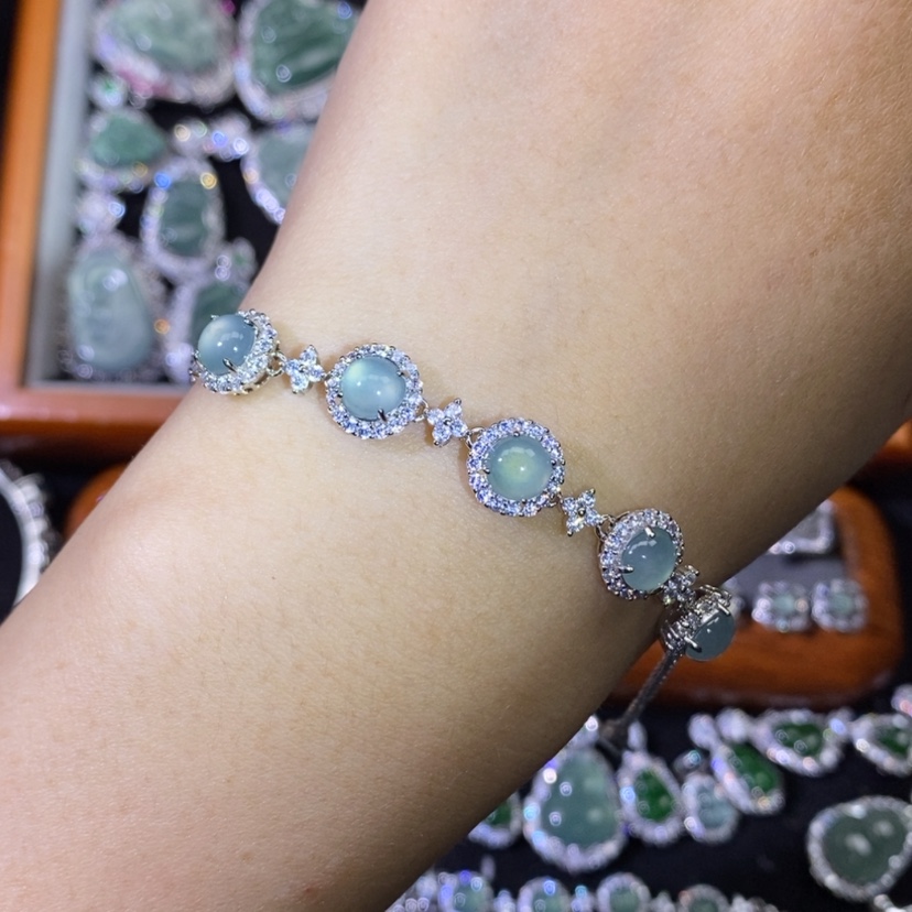 【闪购商品】翡翠颈饰未镶嵌天然