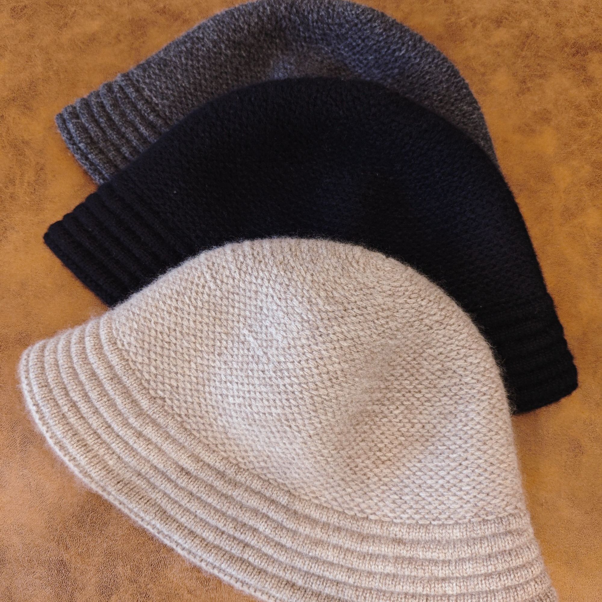 秋冬纯山羊绒帽子 渔夫帽