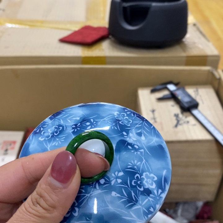 瓷中古工艺品一件