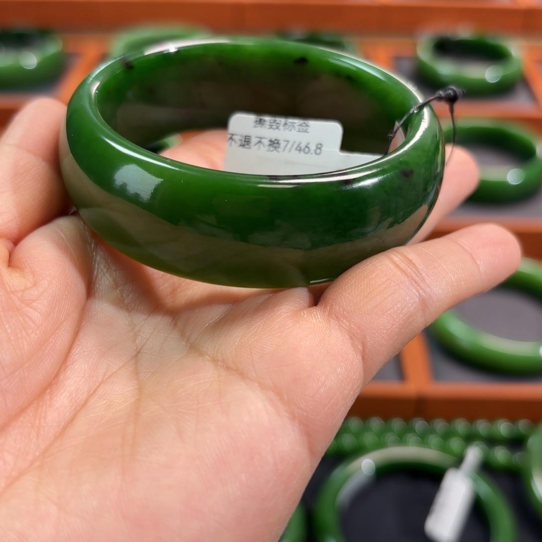 和田玉（碧玉）未镶嵌手镯碧玉辣菠菜