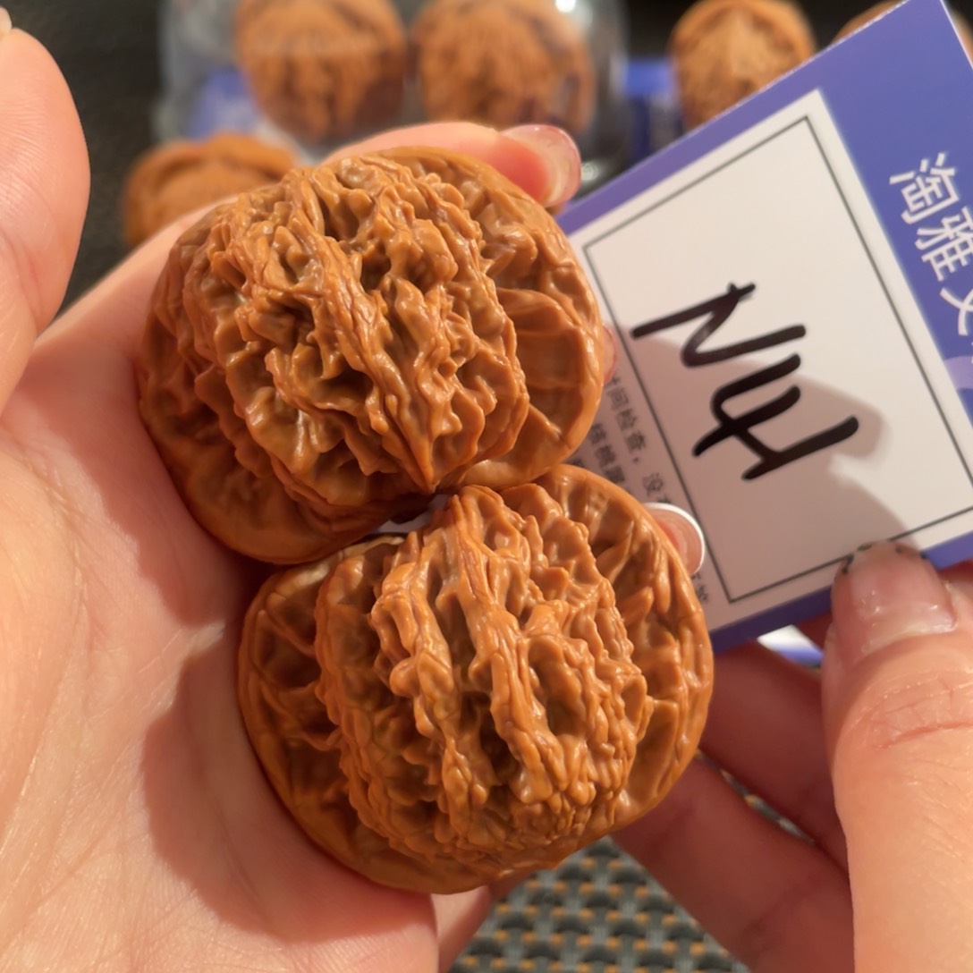 文玩核桃把件N41号4.5虎头