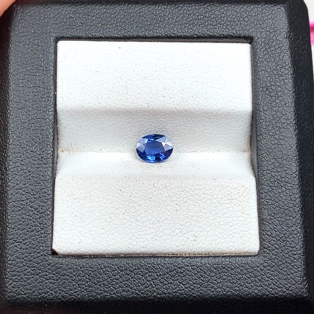 蓝宝石裸石0.86ct
