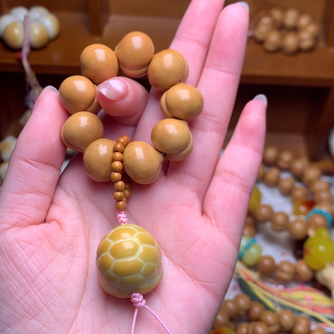 猴头核桃吊坠15高定屁桃手捻富甲