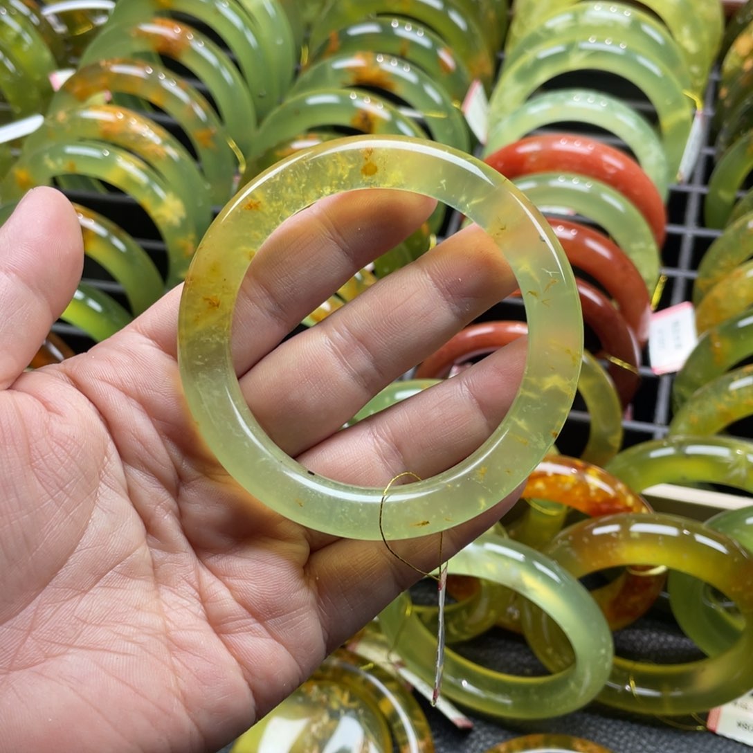 未镶嵌蛇纹石玉手镯